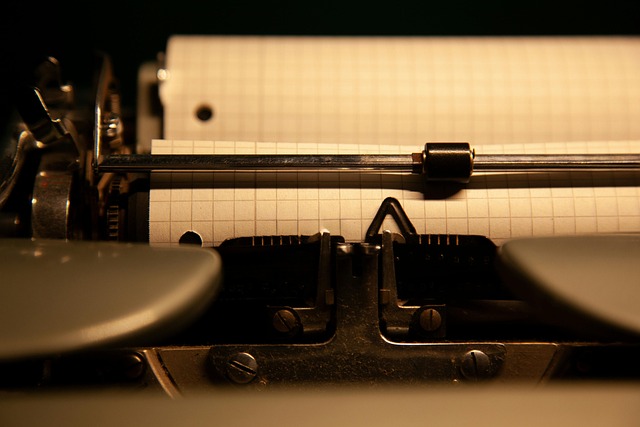 Image of old typewriter